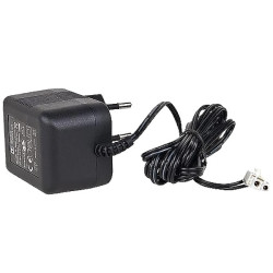 Chargeur SWISS ARMS de batterie 220V