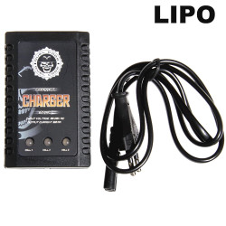 Chargeur de batterie fourni dans pack airsoft AEG Kenji Kensei